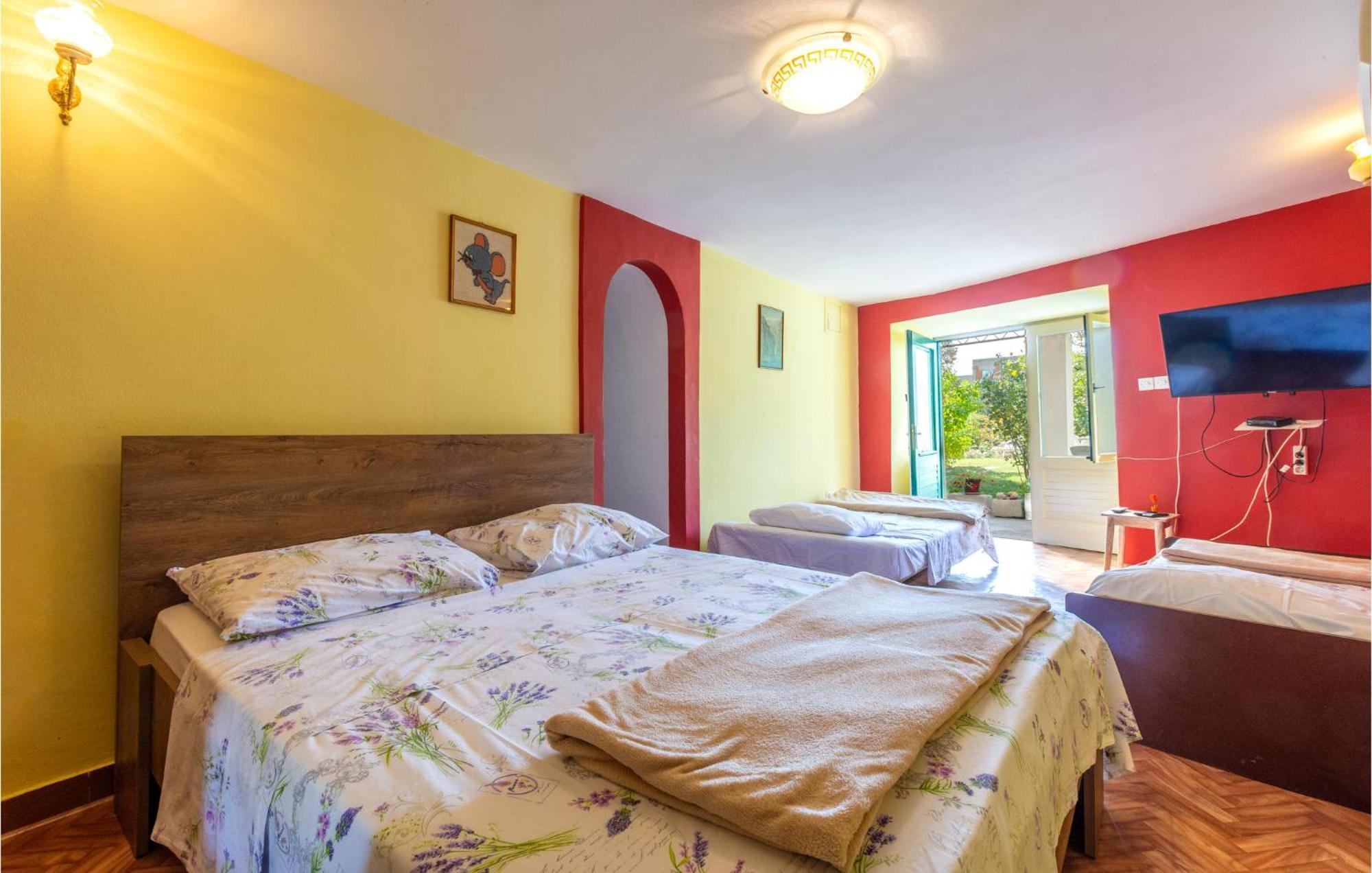 Lovely Apartment In Omis With Kitchen Dış mekan fotoğraf