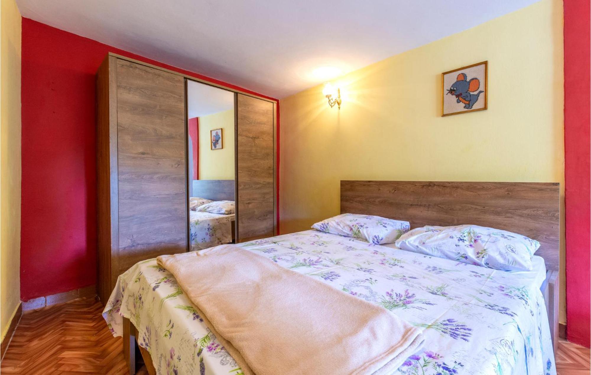 Lovely Apartment In Omis With Kitchen Dış mekan fotoğraf