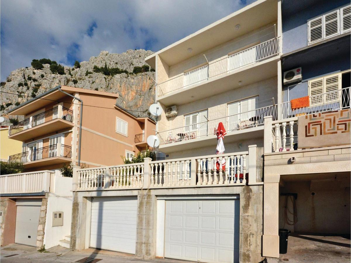 Lovely Apartment In Omis With Kitchen Dış mekan fotoğraf